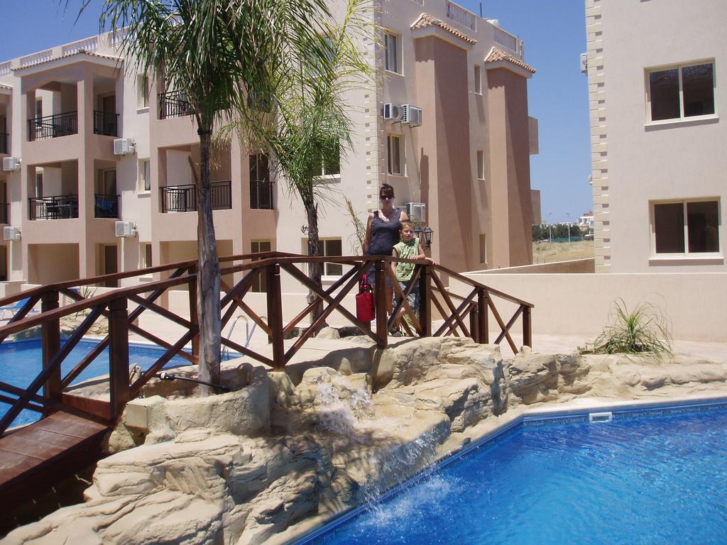 Royal Seacrest Apartments Aphrodite Hills Kültér fotó