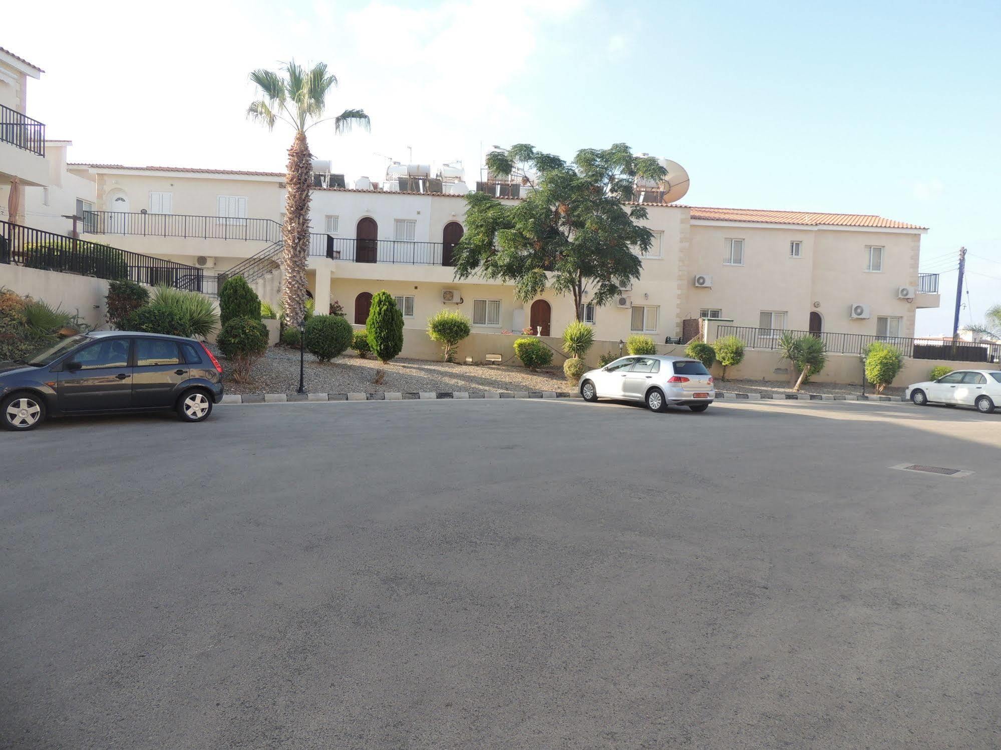 Royal Seacrest Apartments Aphrodite Hills Kültér fotó