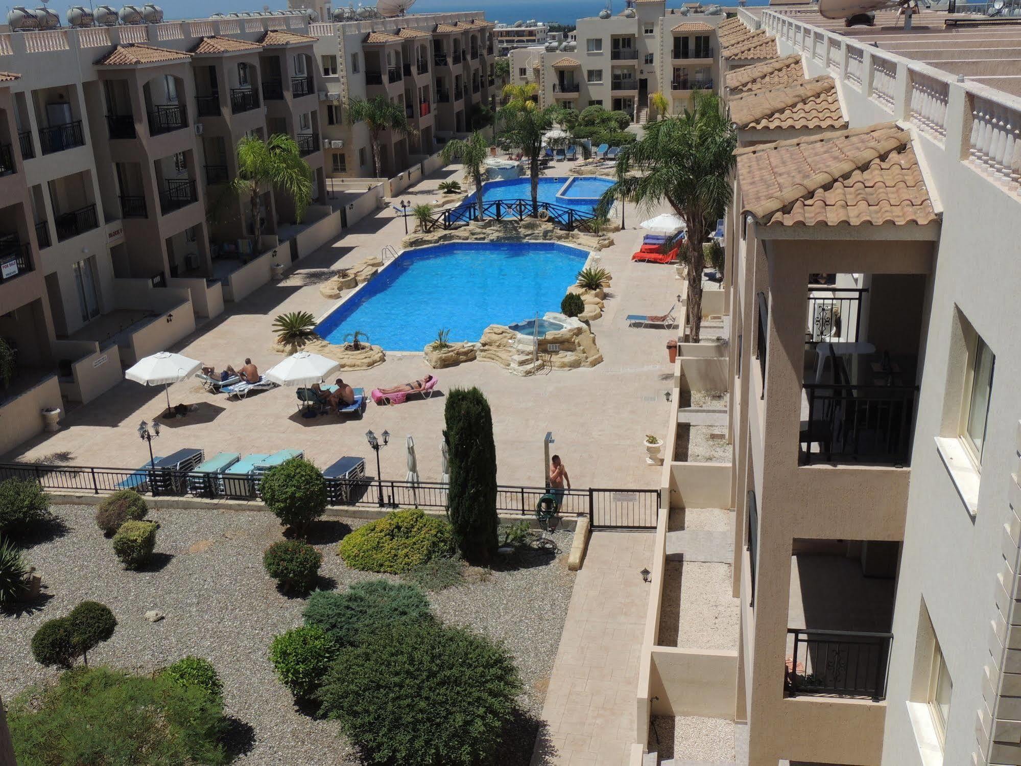 Royal Seacrest Apartments Aphrodite Hills Kültér fotó